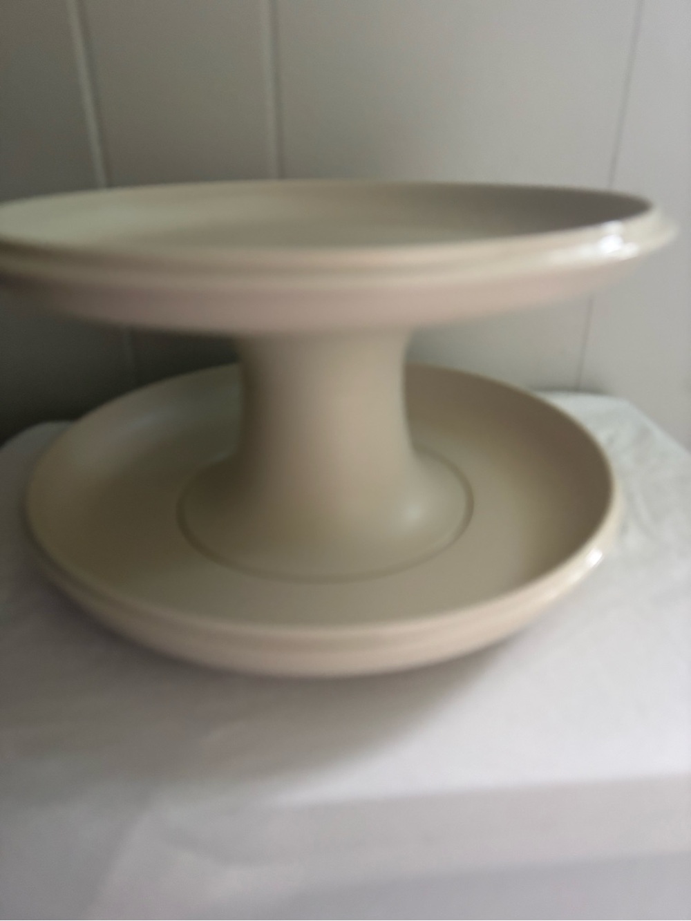 Vintage 1980s Tupperware Serve it All Almond 3 Piece Set #1531-6 & #1532-6